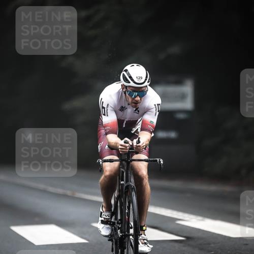 13.09.2026 - Stadtparktriathlon H.Heesch http://msf.ph/oto/10275387 13.09.2026 09:06:18 Radfahren 52, 129, 138, 175 meine-sportfotos.de