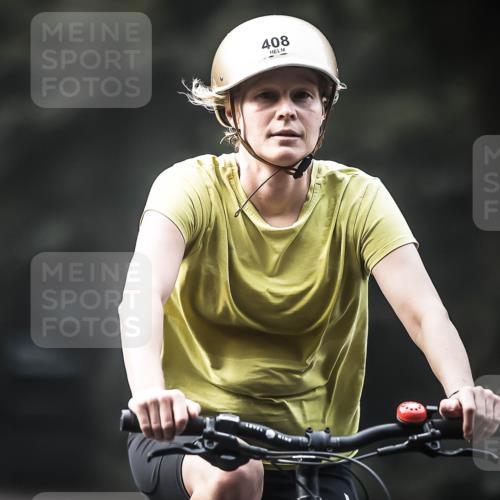 13.09.2026 - Stadtparktriathlon H.Heesch http://msf.ph/oto/10275400 13.09.2026 10:33:14 Radfahren 230, 408, 416, 509 meine-sportfotos.de
