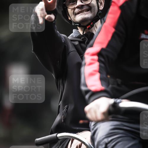 13.09.2026 - Stadtparktriathlon H.Heesch http://msf.ph/oto/10275445 13.09.2026 10:33:22 Radfahren 250, 342, 416 meine-sportfotos.de