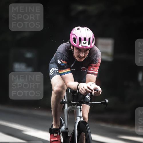 13.09.2026 - Stadtparktriathlon H.Heesch http://msf.ph/oto/10275458 13.09.2026 09:06:43 Radfahren 18, 25, 34, 41, 76, 102, 114, 141 meine-sportfotos.de