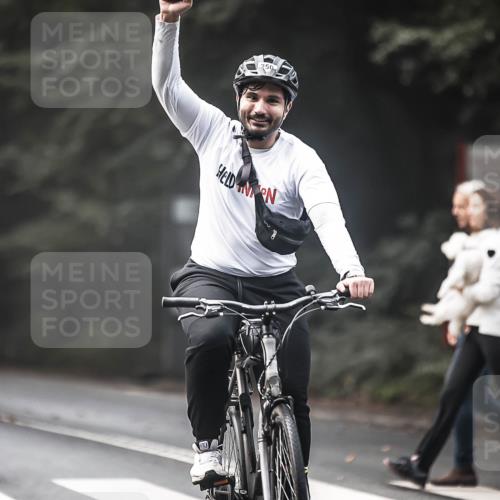13.09.2026 - Stadtparktriathlon H.Heesch http://msf.ph/oto/10275467 13.09.2026 10:33:24 Radfahren 250, 342 meine-sportfotos.de