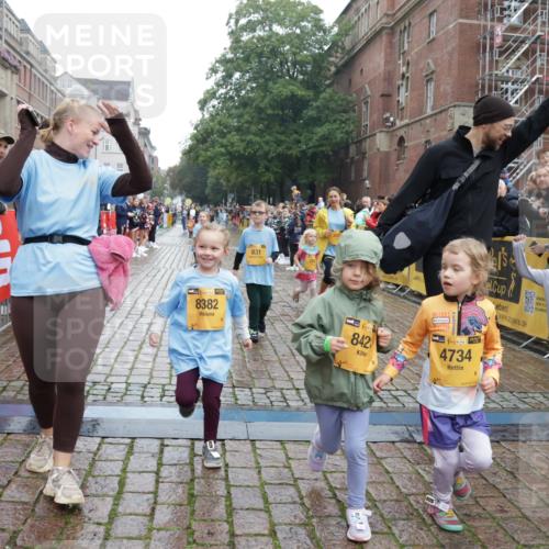 13.09.2026 - Kiel Lauf Yannick Fuchs http://msf.ph/oto/10275496 13.09.2026 08:37:59 Ziel 278, 1807, 2936, 4490, 5709, 7477, 10478, 11412, 11899, 52, 236, 278, 593, 781, 1212, 1214, 1221, 1233, 1621, 2025, 2036, 2858, 3071, 3262, 3521, 4379, 5186, 5199, 5290, 5887, 6149, 6457, 6458, 6624, 7283, 7612, 9887, 9941, 10478, 12066, 12470, 12651, 12657, 12838, 281, 4085, 4734, 8382, 8428, 9791, 9921, 11810, 12581, 751, 781, 1233, 2025, 2567, 3252, 4705, 5722, 6272, 6358, 7183, 7184, 10800, 11236, 12469 meine-sportfotos.de