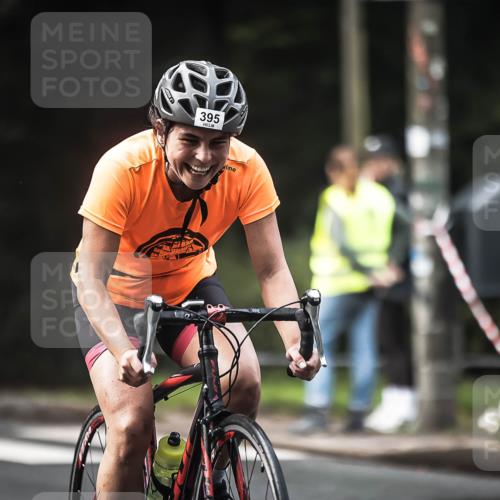 13.09.2026 - Stadtparktriathlon H.Heesch http://msf.ph/oto/10275505 13.09.2026 10:33:37 Radfahren 395, 563 meine-sportfotos.de
