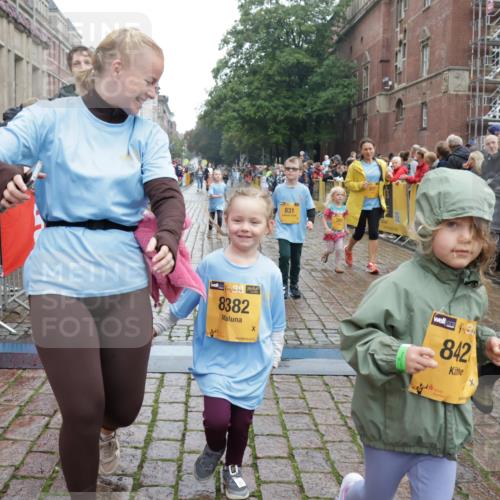 13.09.2026 - Kiel Lauf Yannick Fuchs http://msf.ph/oto/10275509 13.09.2026 08:37:59 Ziel 278, 1807, 2936, 4490, 5709, 7477, 10478, 11412, 11899, 52, 236, 278, 593, 781, 1212, 1214, 1221, 1233, 1621, 2025, 2036, 2858, 3071, 3262, 3521, 4379, 5186, 5199, 5290, 5887, 6149, 6457, 6458, 6624, 7283, 7612, 9887, 9941, 10478, 12066, 12470, 12651, 12657, 12838, 281, 4085, 4734, 8382, 8428, 9791, 9921, 11810, 12581, 751, 781, 1233, 2025, 2567, 3252, 4705, 5722, 6272, 6358, 7183, 7184, 10800, 11236, 12469 meine-sportfotos.de