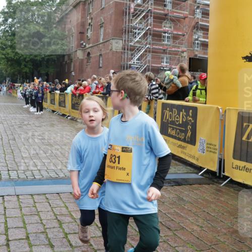 13.09.2026 - Kiel Lauf Yannick Fuchs http://msf.ph/oto/10275567 13.09.2026 08:38:03 Ziel 1807, 2936, 4490, 7477, 9791, 9921, 11412, 11810, 52, 236, 278, 593, 1212, 1214, 1221, 1621, 2036, 2858, 3071, 3262, 3521, 4379, 4490, 5186, 5199, 5290, 5709, 5887, 6149, 6457, 6458, 6624, 7283, 7612, 9887, 9941, 10478, 11899, 12066, 12470, 12651, 12657, 12838, 281, 4085, 4734, 8382, 8428, 12581, 52, 751, 781, 1233, 2025, 2036, 2567, 3071, 3262, 6358, 6457, 6624, 7183, 12066, 12469, 12651, 12657, 12838 meine-sportfotos.de