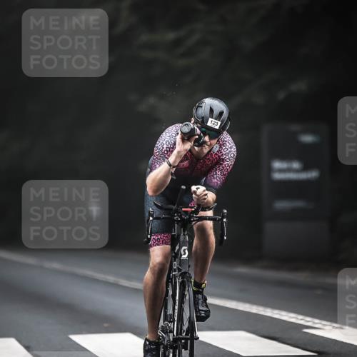 13.09.2026 - Stadtparktriathlon H.Heesch http://msf.ph/oto/10275588 13.09.2026 09:07:11 Radfahren 30, 123, 130, 133, 178 meine-sportfotos.de