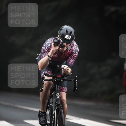 13.09.2026 - Stadtparktriathlon H.Heesch http://msf.ph/oto/10275597 13.09.2026 09:07:11 Radfahren 30, 123, 130, 133, 178 meine-sportfotos.de