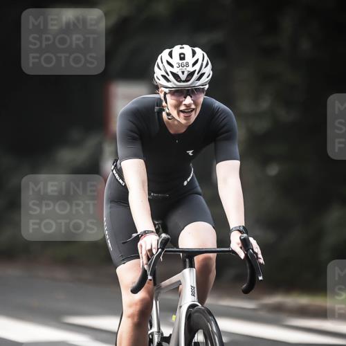 13.09.2026 - Stadtparktriathlon H.Heesch http://msf.ph/oto/10275615 13.09.2026 10:33:58 Radfahren 275, 320, 368 meine-sportfotos.de