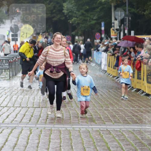 13.09.2026 - Kiel Lauf Yannick Fuchs http://msf.ph/oto/10275664 13.09.2026 08:38:18 Ziel 281, 4085, 4734, 8382, 8428, 12581, 236, 278, 593, 1621, 1807, 2936, 4490, 5199, 5709, 5887, 7283, 7477, 7612, 9791, 9887, 9921, 10478, 11412, 11810, 11899, 4423, 10005, 593, 1214, 1621, 2858, 4379, 6149, 6458 meine-sportfotos.de
