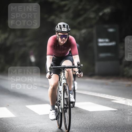 13.09.2026 - Stadtparktriathlon H.Heesch http://msf.ph/oto/10275667 13.09.2026 10:34:09 Radfahren 320, 421, 502 meine-sportfotos.de