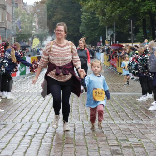 13.09.2026 - Kiel Lauf Yannick Fuchs http://msf.ph/oto/10275688 13.09.2026 08:38:25 Ziel 4423, 281, 1807, 2936, 4085, 4490, 4734, 5709, 7477, 8382, 8428, 9791, 9921, 11412, 11810, 11899, 12581, 9149, 10005, 236, 278, 593, 1621, 4490, 5199, 5709, 5887, 7283, 7612, 9887, 10478, 11899 meine-sportfotos.de