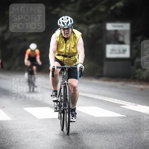 13.09.2026 - Stadtparktriathlon H.Heesch http://msf.ph/oto/10275700 13.09.2026 10:34:17 Radfahren 359, 447, 777 meine-sportfotos.de