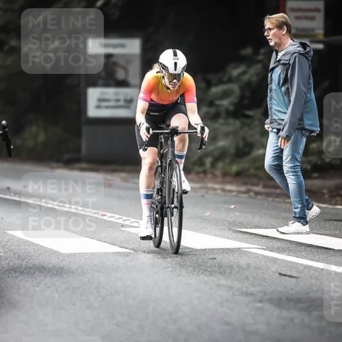 13.09.2026 - Stadtparktriathlon H.Heesch http://msf.ph/oto/10275716 13.09.2026 10:34:19 Radfahren 359, 447, 777 meine-sportfotos.de