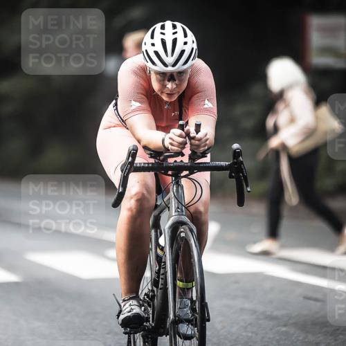 13.09.2026 - Stadtparktriathlon H.Heesch http://msf.ph/oto/10275721 13.09.2026 10:34:20 Radfahren 359, 447, 777 meine-sportfotos.de