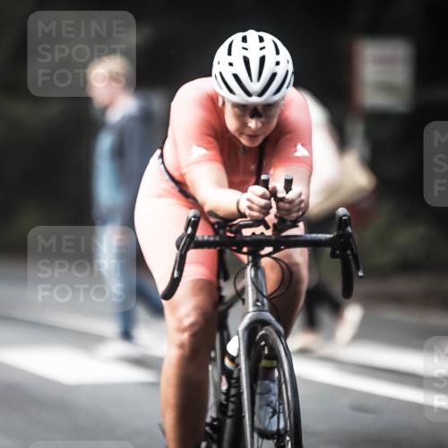 13.09.2026 - Stadtparktriathlon H.Heesch http://msf.ph/oto/10275723 13.09.2026 10:34:20 Radfahren 359, 447, 777 meine-sportfotos.de