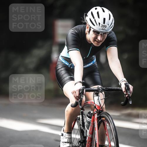 13.09.2026 - Stadtparktriathlon H.Heesch http://msf.ph/oto/10275749 13.09.2026 10:34:33 Radfahren 364, 399 meine-sportfotos.de