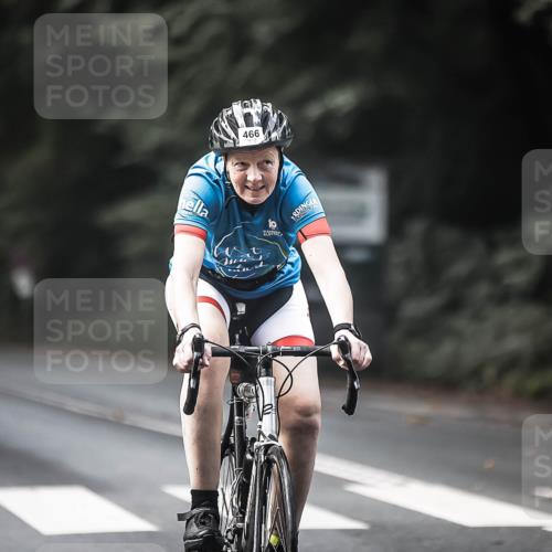 13.09.2026 - Stadtparktriathlon H.Heesch http://msf.ph/oto/10275923 13.09.2026 10:35:11 Radfahren 463, 466 meine-sportfotos.de