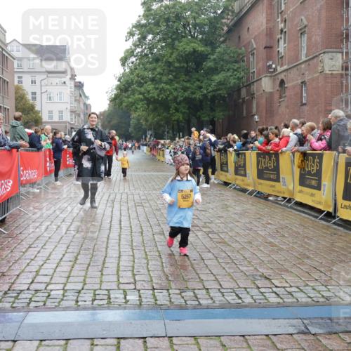 13.09.2026 - Kiel Lauf Yannick Fuchs http://msf.ph/oto/10275929 13.09.2026 08:38:59 Ziel 2355, 5216, 2355, 4423, 9149, 10005, 5267, 4423 meine-sportfotos.de