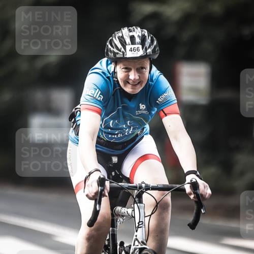 13.09.2026 - Stadtparktriathlon H.Heesch http://msf.ph/oto/10275933 13.09.2026 10:35:11 Radfahren 463, 466 meine-sportfotos.de
