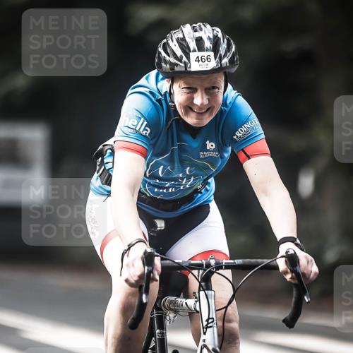 13.09.2026 - Stadtparktriathlon H.Heesch http://msf.ph/oto/10275937 13.09.2026 10:35:12 Radfahren 437, 463, 466 meine-sportfotos.de