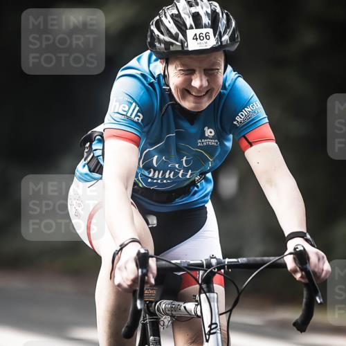 13.09.2026 - Stadtparktriathlon H.Heesch http://msf.ph/oto/10275939 13.09.2026 10:35:12 Radfahren 437, 463, 466 meine-sportfotos.de