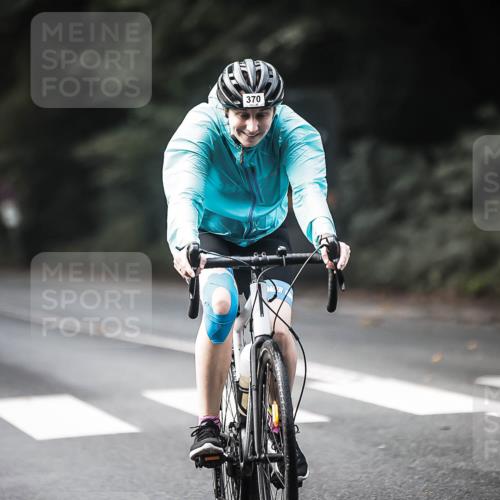 13.09.2026 - Stadtparktriathlon H.Heesch http://msf.ph/oto/10276005 13.09.2026 10:35:32 Radfahren 370, 412, 427 meine-sportfotos.de