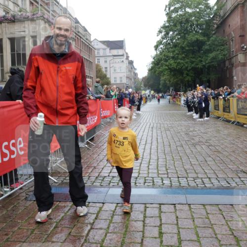 13.09.2026 - Kiel Lauf Yannick Fuchs http://msf.ph/oto/10276018 13.09.2026 08:39:13 Ziel 5216, 5267, 2355, 9149, 4733, 10005 meine-sportfotos.de