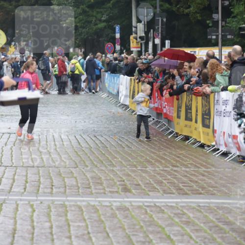 13.09.2026 - Kiel Lauf Yannick Fuchs http://msf.ph/oto/10276024 13.09.2026 08:39:17 Ziel 5267, 2355, 5216, 9149, 4733, 9149 meine-sportfotos.de