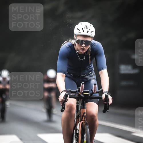 13.09.2026 - Stadtparktriathlon H.Heesch http://msf.ph/oto/10276027 13.09.2026 09:08:17 Radfahren 23, 49, 56, 64, 101, 104, 147, 197 meine-sportfotos.de