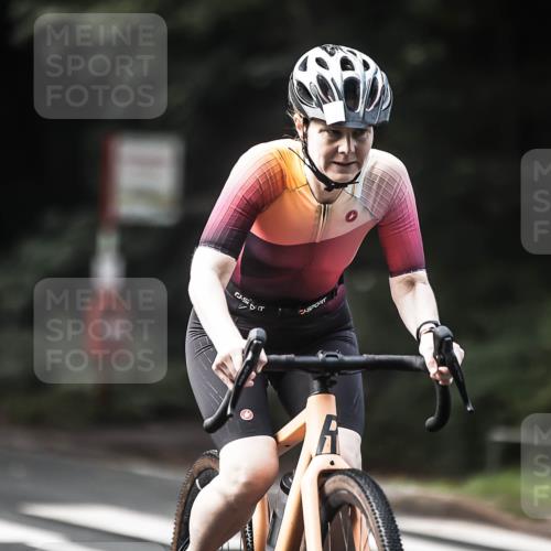 13.09.2026 - Stadtparktriathlon H.Heesch http://msf.ph/oto/10276033 13.09.2026 10:35:43 Radfahren 313, 405, 471 meine-sportfotos.de