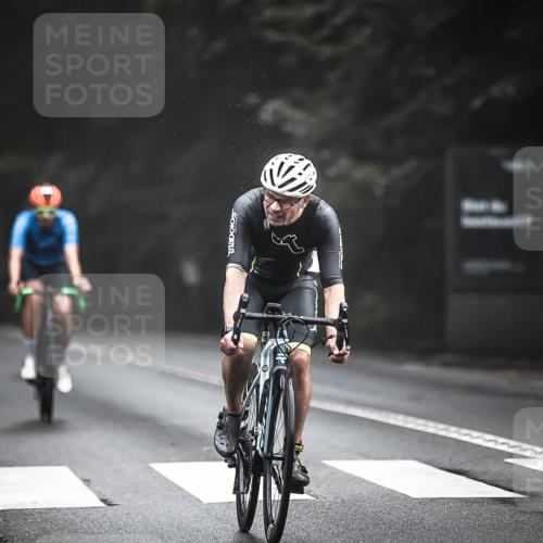 13.09.2026 - Stadtparktriathlon H.Heesch http://msf.ph/oto/10276052 13.09.2026 09:08:21 Radfahren 49, 56, 101, 104, 117, 147, 161, 197 meine-sportfotos.de