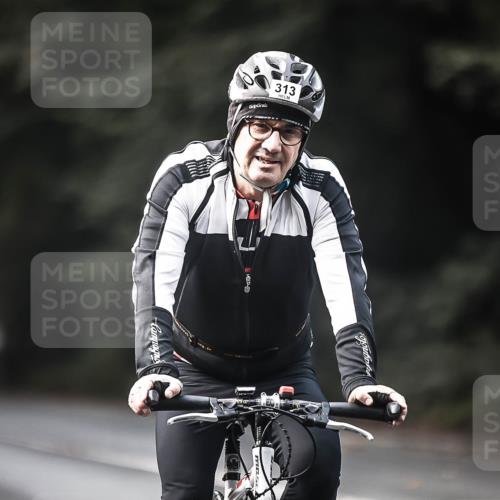 13.09.2026 - Stadtparktriathlon H.Heesch http://msf.ph/oto/10276064 13.09.2026 10:35:49 Radfahren 313, 405, 471 meine-sportfotos.de