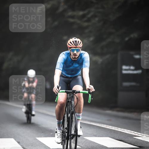 13.09.2026 - Stadtparktriathlon H.Heesch http://msf.ph/oto/10276073 13.09.2026 09:08:22 Radfahren 49, 56, 101, 104, 117, 147, 161, 197 meine-sportfotos.de