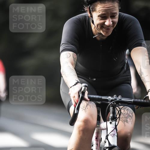13.09.2026 - Stadtparktriathlon H.Heesch http://msf.ph/oto/10276101 13.09.2026 10:36:01 Radfahren 281, 292, 459 meine-sportfotos.de