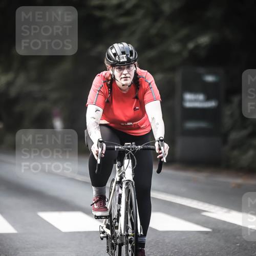 13.09.2026 - Stadtparktriathlon H.Heesch http://msf.ph/oto/10276104 13.09.2026 10:36:02 Radfahren 281, 292, 430, 443, 459 meine-sportfotos.de