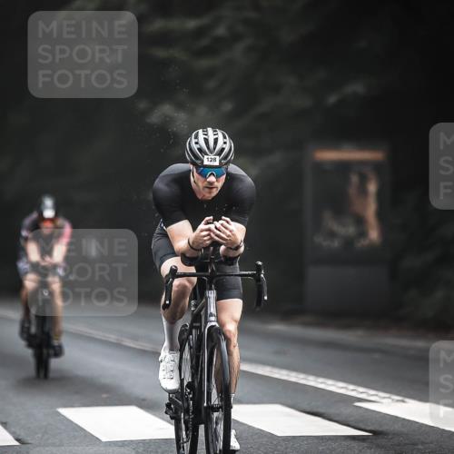 13.09.2026 - Stadtparktriathlon H.Heesch http://msf.ph/oto/10276105 13.09.2026 09:08:29 Radfahren 83, 117, 120, 128, 160, 161 meine-sportfotos.de