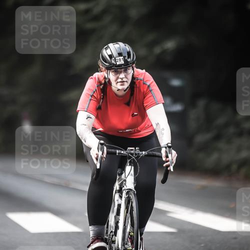 13.09.2026 - Stadtparktriathlon H.Heesch http://msf.ph/oto/10276111 13.09.2026 10:36:02 Radfahren 281, 292, 430, 443, 459 meine-sportfotos.de