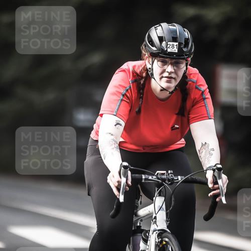 13.09.2026 - Stadtparktriathlon H.Heesch http://msf.ph/oto/10276123 13.09.2026 10:36:02 Radfahren 281, 292, 430, 443, 459 meine-sportfotos.de
