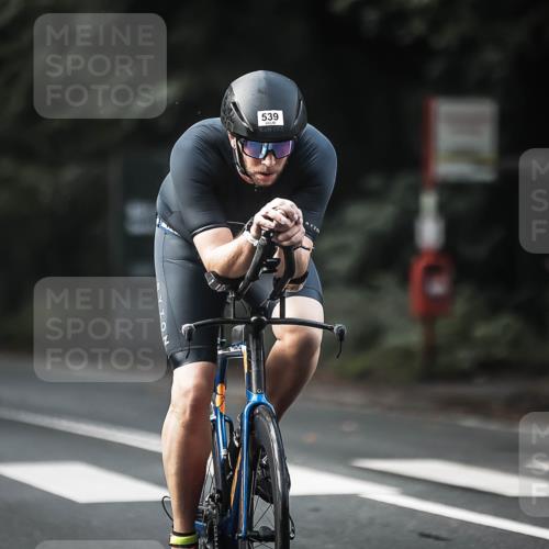 13.09.2026 - Stadtparktriathlon H.Heesch http://msf.ph/oto/10276196 13.09.2026 10:36:15 Radfahren 380, 389, 454, 539 meine-sportfotos.de