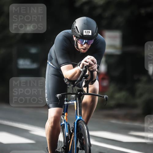 13.09.2026 - Stadtparktriathlon H.Heesch http://msf.ph/oto/10276198 13.09.2026 10:36:16 Radfahren 380, 389, 454, 539 meine-sportfotos.de