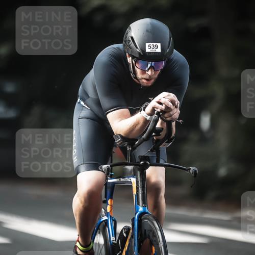 13.09.2026 - Stadtparktriathlon H.Heesch http://msf.ph/oto/10276200 13.09.2026 10:36:16 Radfahren 380, 389, 454, 539 meine-sportfotos.de
