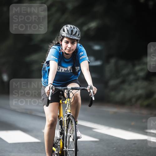 13.09.2026 - Stadtparktriathlon H.Heesch http://msf.ph/oto/10276237 13.09.2026 10:36:29 Radfahren 347, 351, 383, 479 meine-sportfotos.de