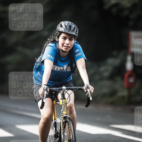 13.09.2026 - Stadtparktriathlon H.Heesch http://msf.ph/oto/10276245 13.09.2026 10:36:29 Radfahren 347, 351, 383, 479 meine-sportfotos.de