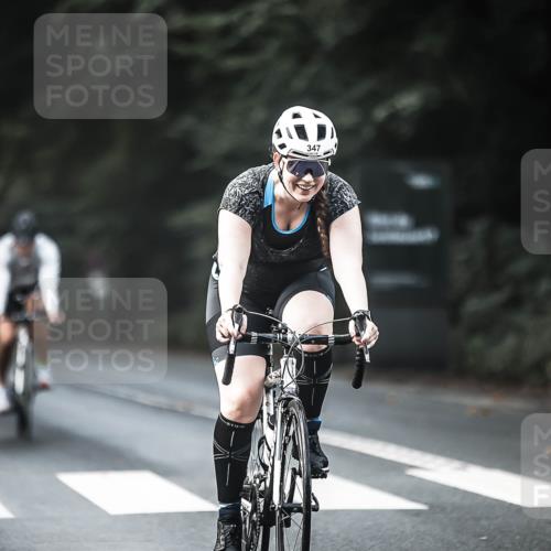 13.09.2026 - Stadtparktriathlon H.Heesch http://msf.ph/oto/10276259 13.09.2026 10:36:33 Radfahren 347, 351, 361, 479 meine-sportfotos.de