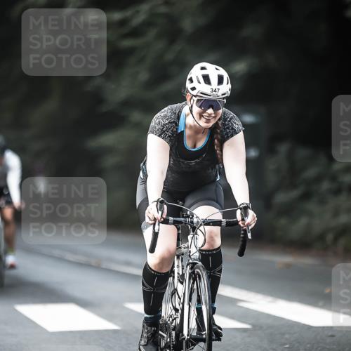 13.09.2026 - Stadtparktriathlon H.Heesch http://msf.ph/oto/10276261 13.09.2026 10:36:33 Radfahren 347, 351, 361, 479 meine-sportfotos.de