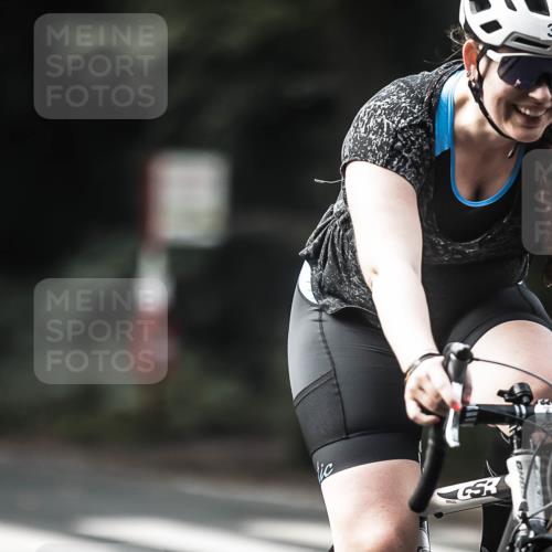 13.09.2026 - Stadtparktriathlon H.Heesch http://msf.ph/oto/10276280 13.09.2026 10:36:33 Radfahren 347, 351, 361, 479 meine-sportfotos.de