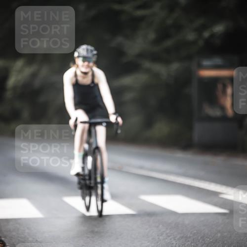 13.09.2026 - Stadtparktriathlon H.Heesch http://msf.ph/oto/10276297 13.09.2026 10:36:36 Radfahren 347, 361, 479, 569 meine-sportfotos.de