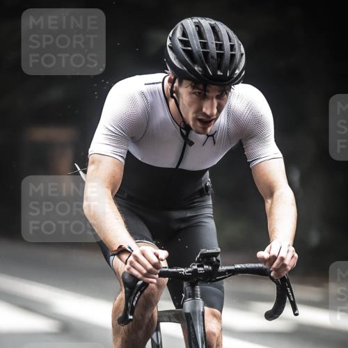 13.09.2026 - Stadtparktriathlon H.Heesch http://msf.ph/oto/10276317 13.09.2026 09:09:21 Radfahren 19, 176, 189, 190 meine-sportfotos.de