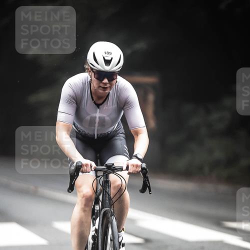13.09.2026 - Stadtparktriathlon H.Heesch http://msf.ph/oto/10276333 13.09.2026 09:09:22 Radfahren 19, 176, 189, 190 meine-sportfotos.de