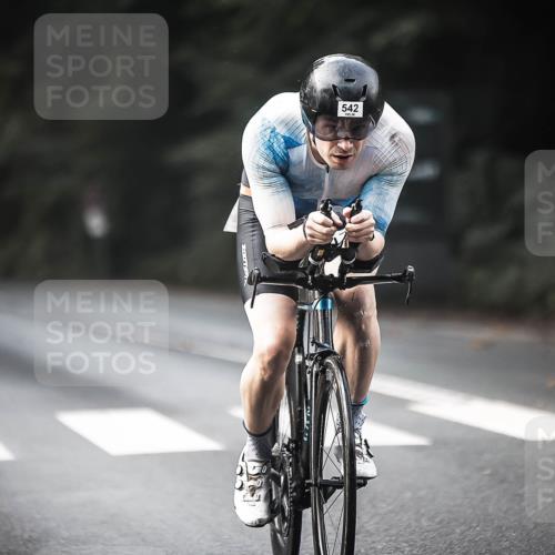 13.09.2026 - Stadtparktriathlon H.Heesch http://msf.ph/oto/10276354 13.09.2026 10:36:43 Radfahren 361, 488, 528, 542, 569 meine-sportfotos.de